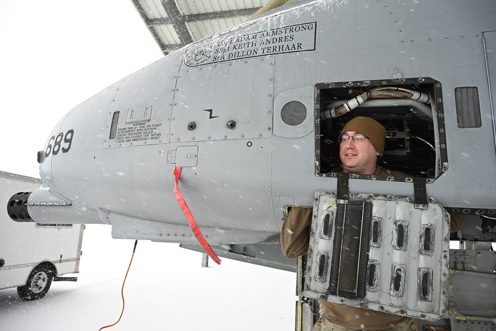 Crewman Services A-10C Thunderbolt II Before Flight at Selfridge Air National Guard Base