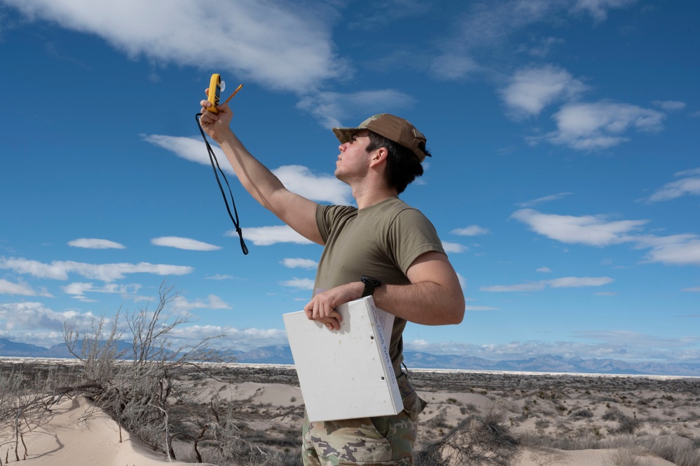 DVIDS - Images - 54th OSS weather flight conducts first-time field ...