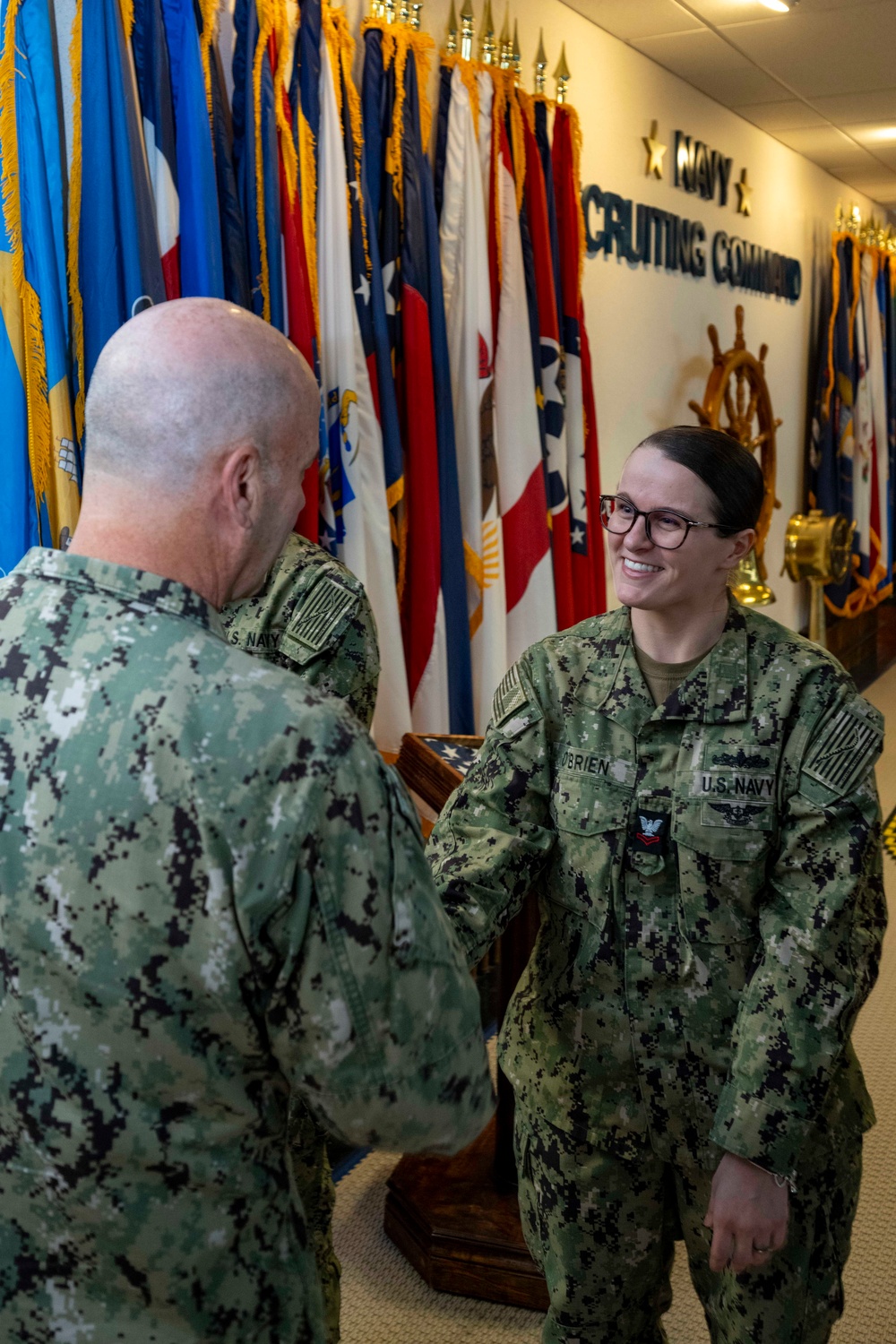 VCNO Visits Navy Recruiting Command