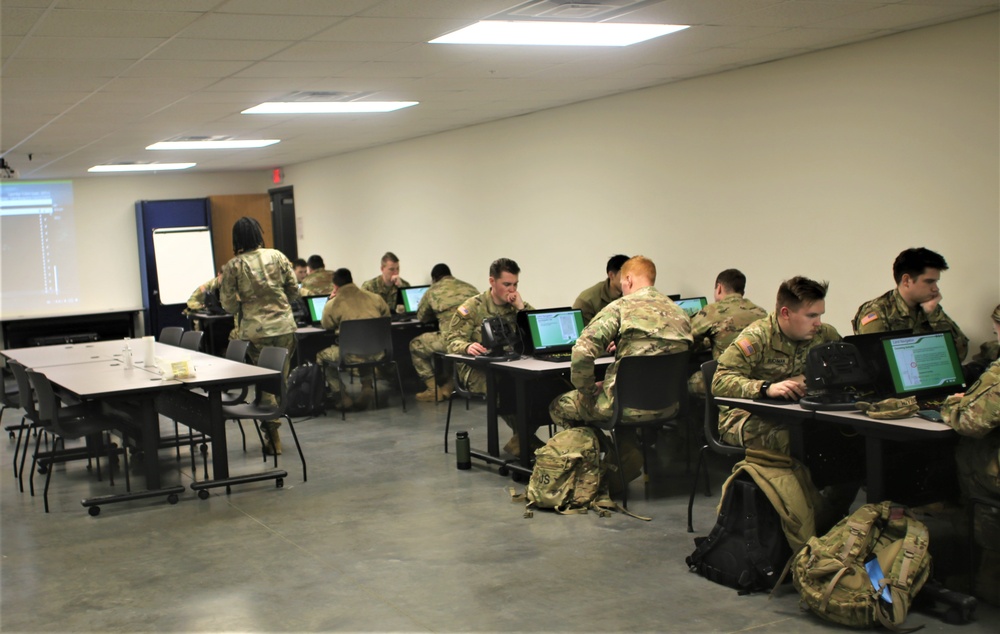 Fort McCoy NCO Academy students learn land-navigation at post’s Virtual Battle Space simulations complex