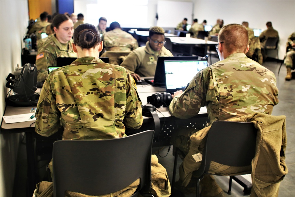 Fort McCoy NCO Academy students learn land-navigation at post’s Virtual Battle Space simulations complex