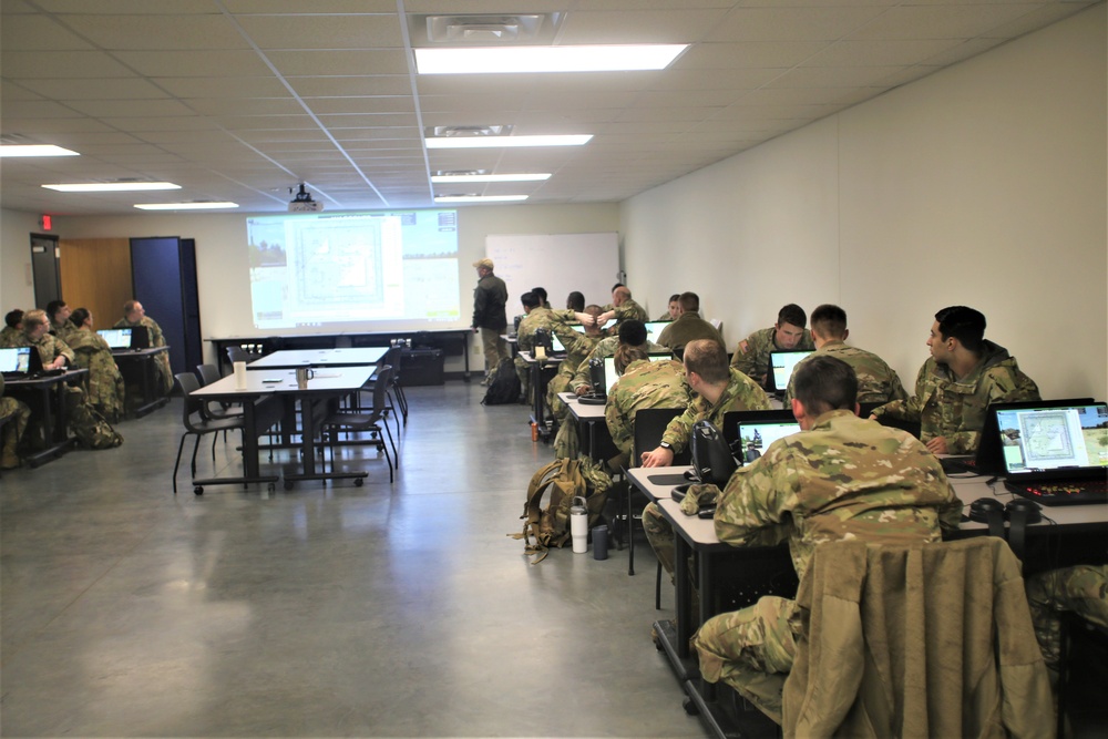 Fort McCoy NCO Academy students learn land-navigation at post’s Virtual Battle Space simulations complex