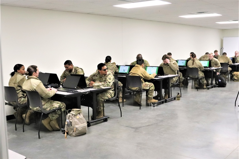 Fort McCoy NCO Academy students learn land-navigation at post’s Virtual Battle Space simulations complex