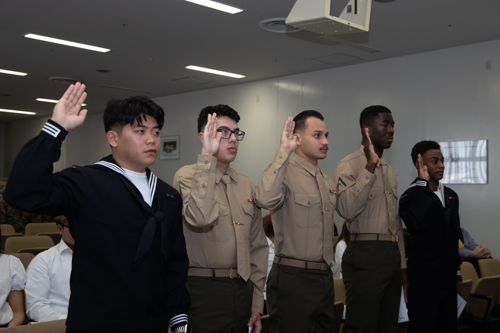 MCAS Iwakuni Marines and Sailors Become Naturalized U.S. Citizens