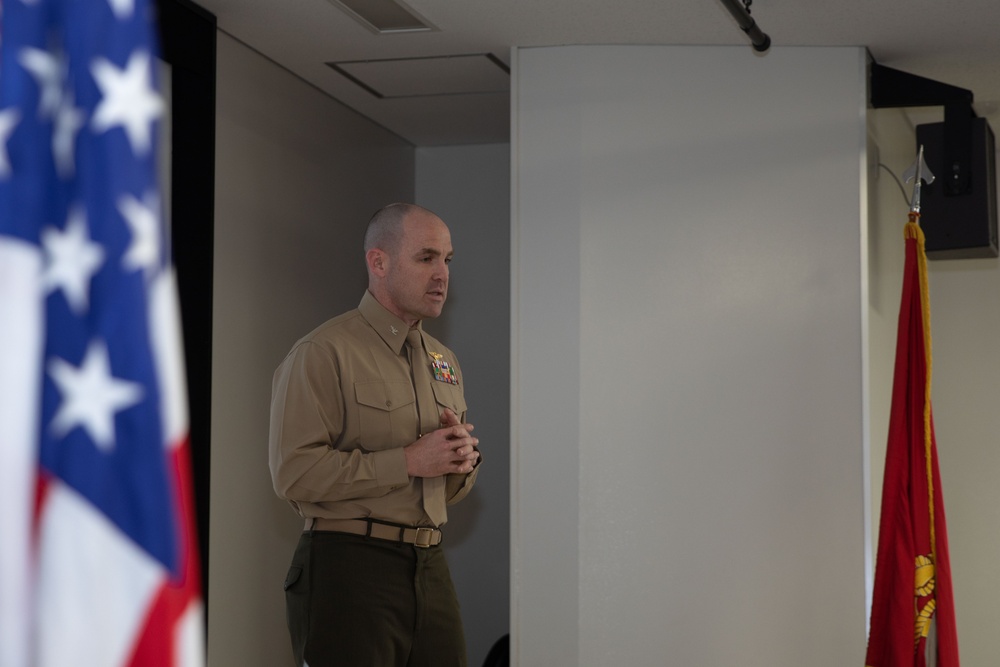 MCAS Iwakuni Marines and Sailors Become Naturalized U.S. Citizens