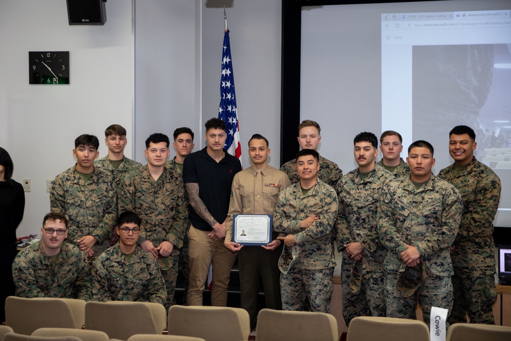 MCAS Iwakuni Marines and Sailors Become Naturalized U.S. Citizens