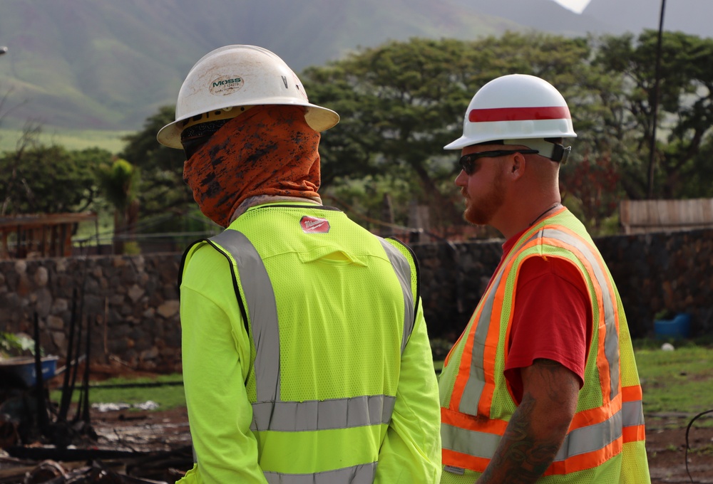 USACE contractor and Quality Assurance Specialist prepare for debris removal in Lahaina, Hawaii