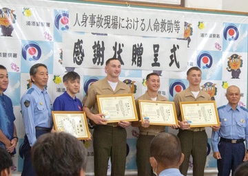 MARINES’ TRAINING PREVENTS SECONDARY CHAOS ON RT 58 / 海兵隊、訓練のたまもの ー 国道事故での二次被害防止に貢献