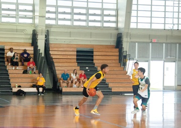 JAPAN-US BASKETBALL PLAYERS LEARN DIFFERENCES, STRIVE FOR THE BEST IN FRIENDLY GAMES / 日米バスケットボール選手、親善試合で違いを学び切磋琢磨