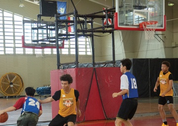 JAPAN-US BASKETBALL PLAYERS LEARN DIFFERENCES, STRIVE FOR THE BEST IN FRIENDLY GAMES / 日米バスケットボール選手、親善試合で違いを学び切磋琢磨