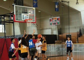 JAPAN-US BASKETBALL PLAYERS LEARN DIFFERENCES, STRIVE FOR THE BEST IN FRIENDLY GAMES / 日米バスケットボール選手、親善試合で違いを学び切磋琢磨