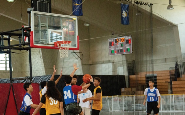 JAPAN-US BASKETBALL PLAYERS LEARN DIFFERENCES, STRIVE FOR THE BEST IN FRIENDLY GAMES / 日米バスケットボール選手、親善試合で違いを学び切磋琢磨