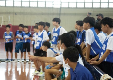 JAPAN-US BASKETBALL PLAYERS LEARN DIFFERENCES, STRIVE FOR THE BEST IN FRIENDLY GAMES / 日米バスケットボール選手、親善試合で違いを学び切磋琢磨