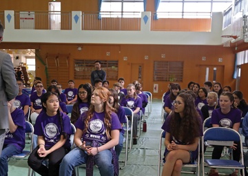 The music continues, the circle of friendship spins on / 音楽と共に動きだす 友情の歯車