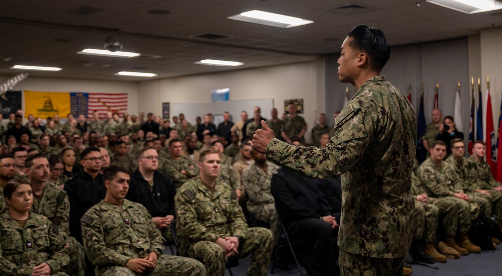 Director of the Hospital Corps visits Navy Recruiting Orientation Unit (NORU)