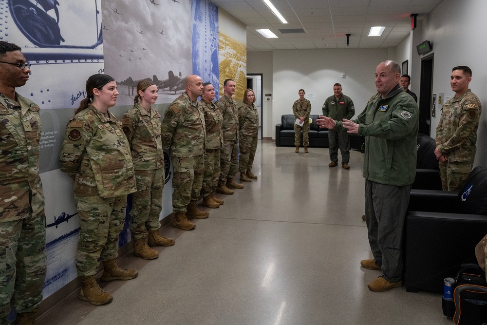 Maj. Gen. Pirak visits Missouri ANG