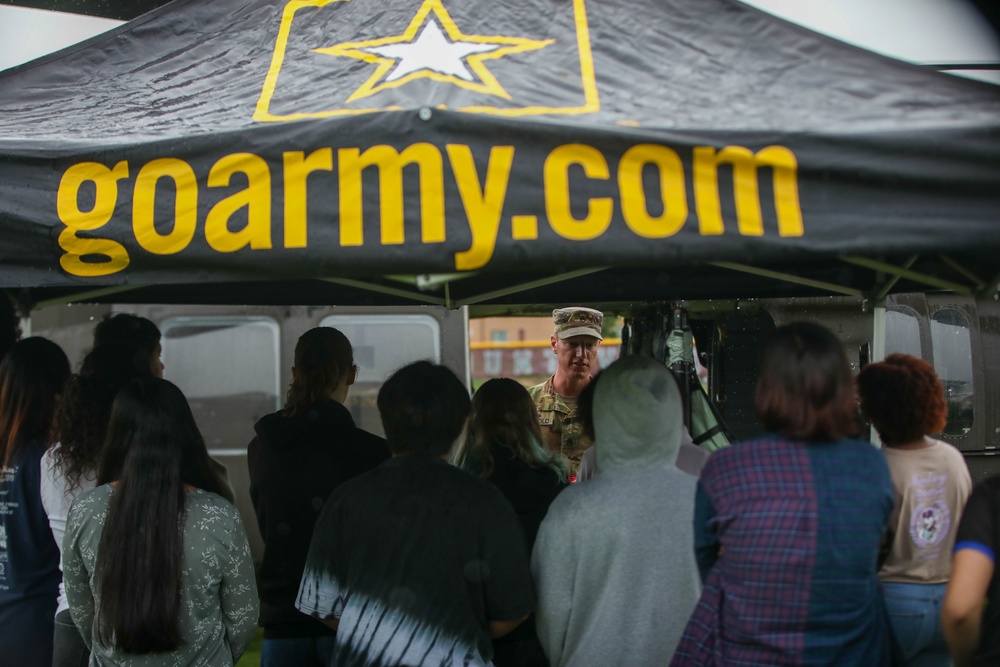 SSG Coppolo speaks to students about the Army