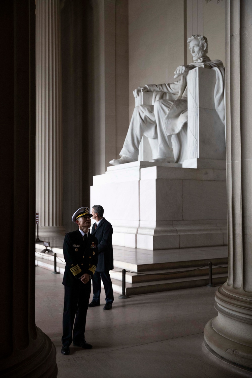 Republic Of Korea Chief of Naval Operations Visits Korean War Veterans Memorial and Lincoln Memorial