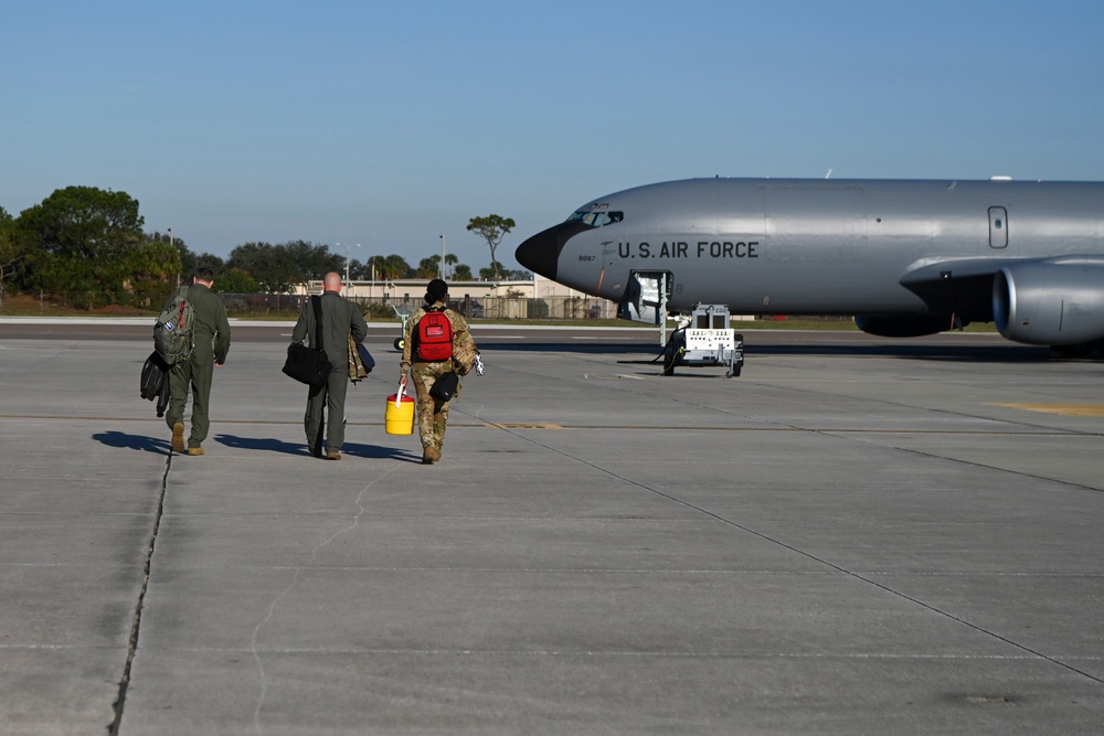 Refueling the B-52