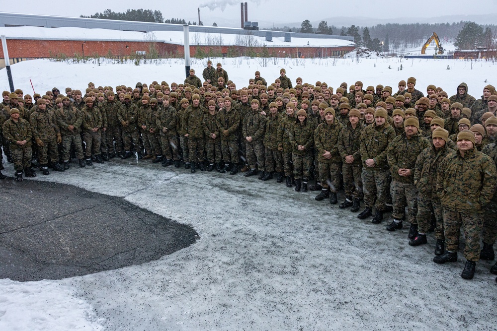 Brig. Gen. Michael E. McWilliams, Commanding General of 2nd Marine Logistics Group Visits CLB-6 In Norway