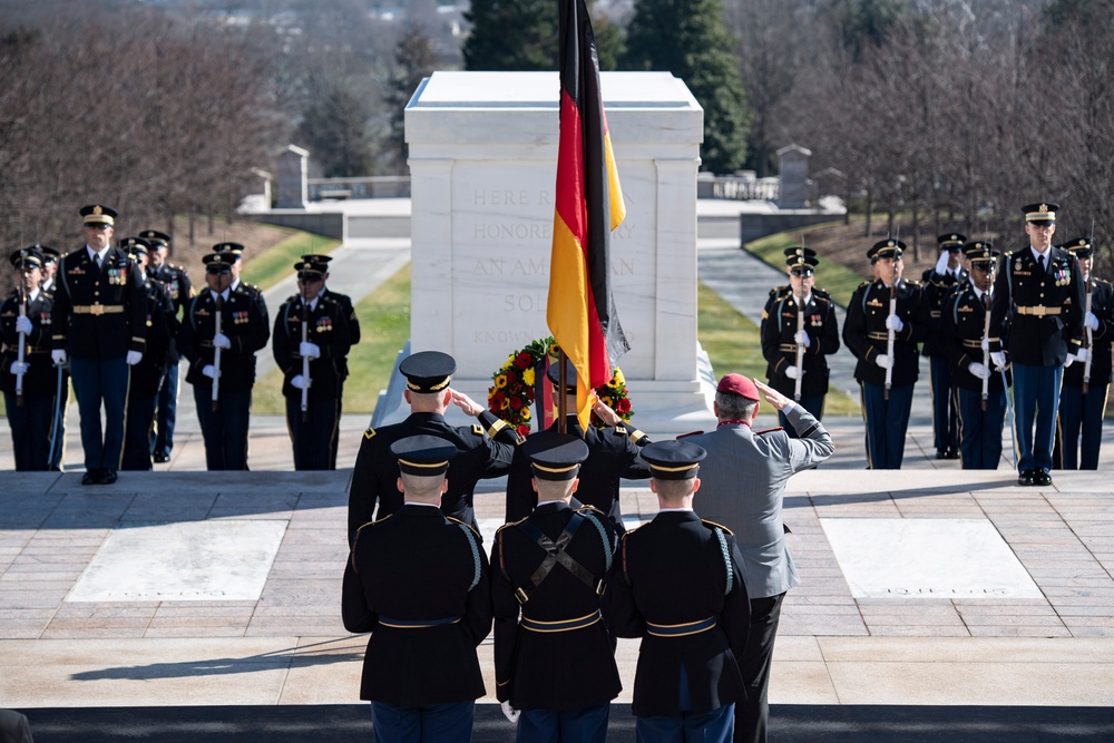 Chief of Staff of the Germany Army Lt. Gen. Alfons Mais Participates in an Army Full Honors Wreath-Laying Ceremony at the Tomb of the Unknown Soldier