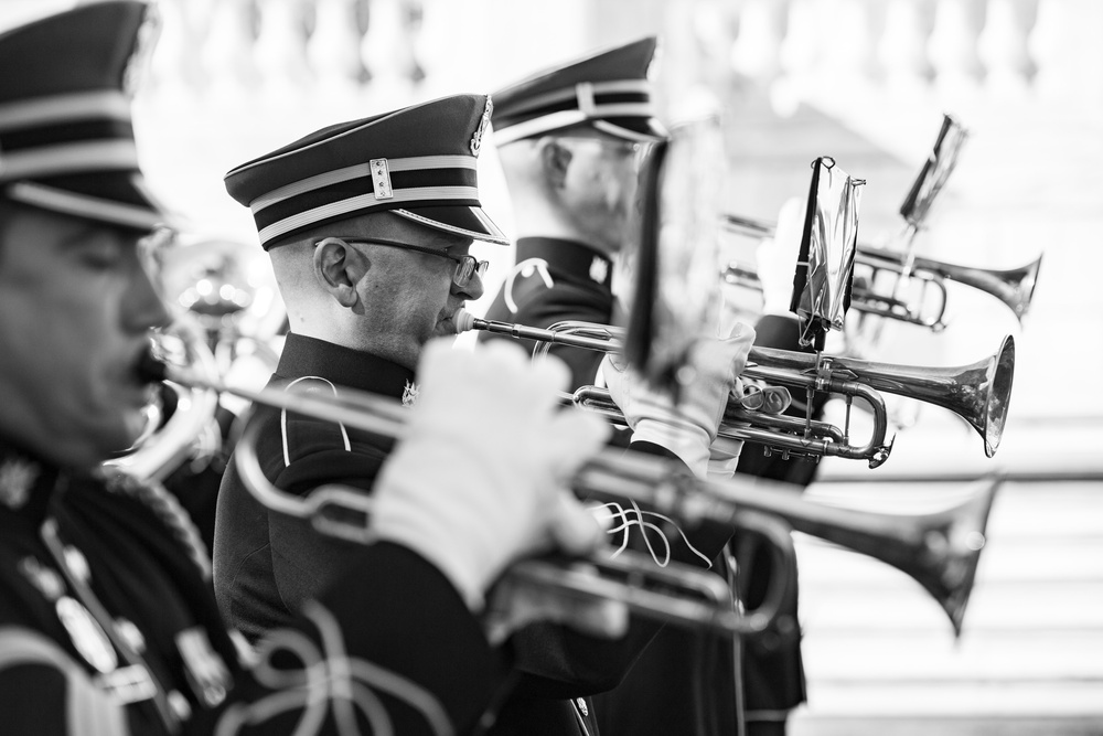 Chief of Staff of the Germany Army Lt. Gen. Alfons Mais Participates in an Army Full Honors Wreath-Laying Ceremony at the Tomb of the Unknown Soldier