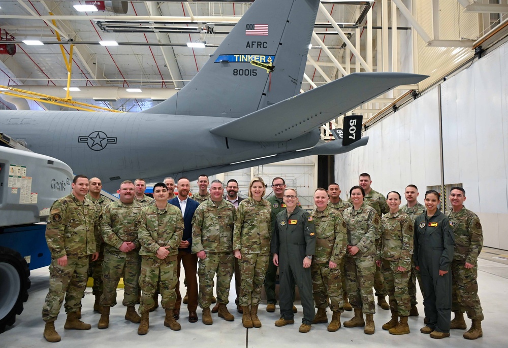 Deputy to the Chief of Air Force Reserve visits Tinker AFB Reservists