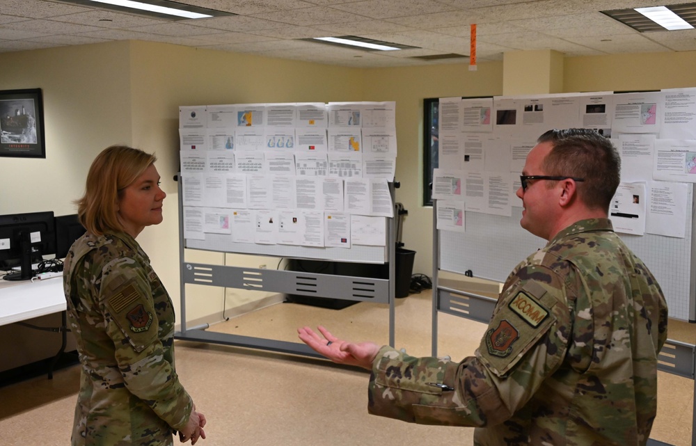 Deputy to the Chief of Air Force Reserve visits Tinker AFB Reservists
