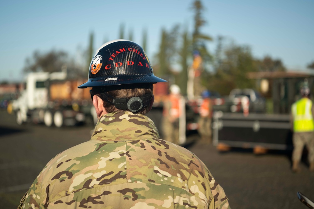 60th MXS and 349th MXS perform bag lift