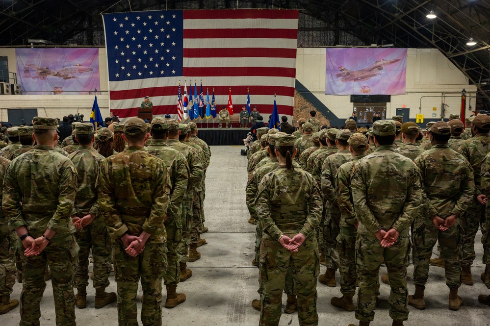 Iverson continues “legacy of excellence” as new 7th AF commander