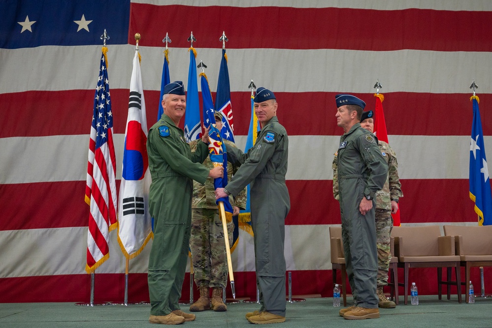 Iverson continues “legacy of excellence” as new 7th AF commander