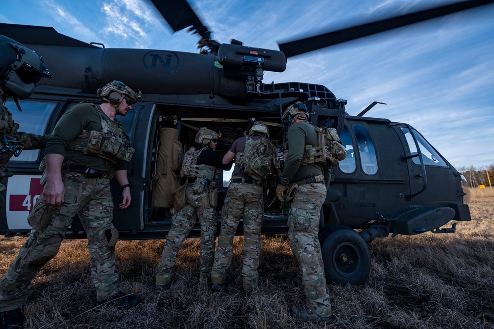 Navy Explosive Ordnance Disposal Hosts Arctic Training Exercise Snow Crab Ex 24-1