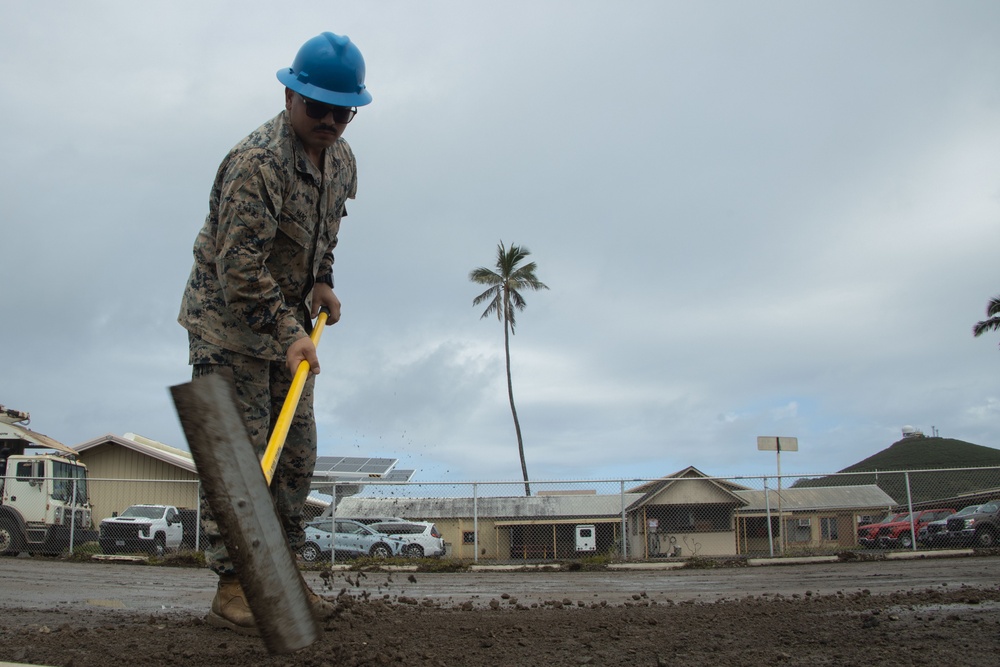 MWSS-174 repairs Hangar 101 parking lot