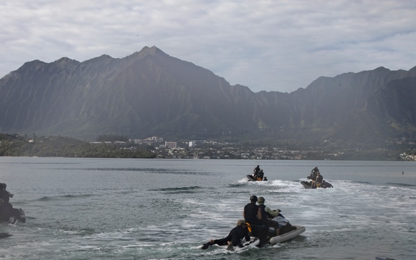 Waterman Wisdom: Instructors teach Special Forces Essential MRV Skill Sets at MCBH