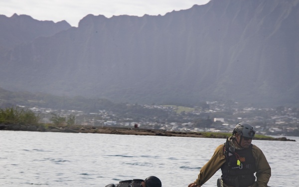 Waterman Wisdom: Instructors teach Special Forces Essential MRV Skill Sets at MCBH