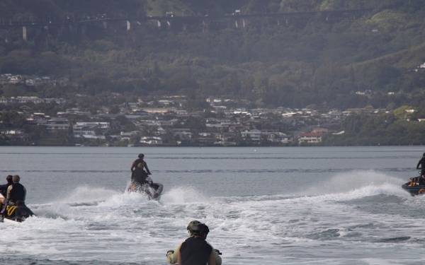 Waterman Wisdom: Instructors teach Special Forces Essential MRV Skill Sets at MCBH