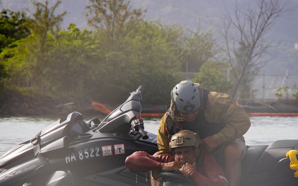 Waterman Wisdom: Instructors teach Special Forces Essential MRV Skill Sets at MCBH