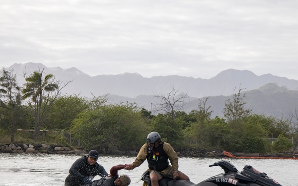 Waterman Wisdom: Instructors teach Special Forces Essential MRV Skill Sets at MCBH