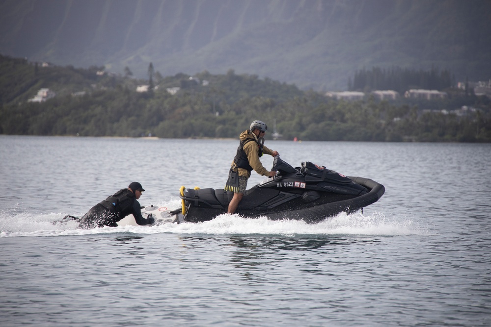 Waterman Wisdom: Instructors teach Special Forces Essential MRV Skill Sets at MCBH