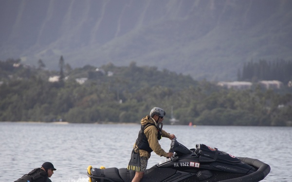 Waterman Wisdom: Instructors teach Special Forces Essential MRV Skill Sets at MCBH