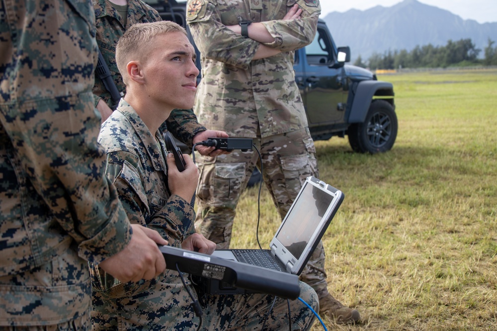 DVIDS - Images - Joint MMT Training at LZ Westfield [Image 7 of 26]