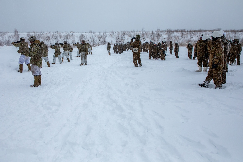 JGSDF and US Paratrooper M4 Carbine Marksmanship Training, North Wind 24