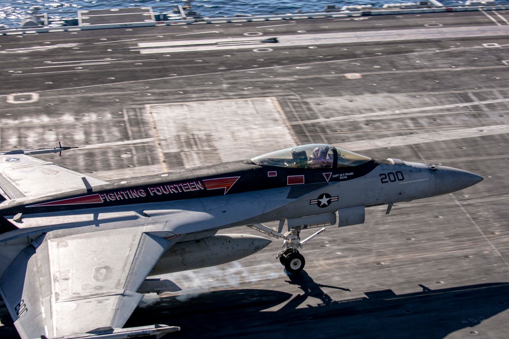 Abraham Lincoln conducts flight operations