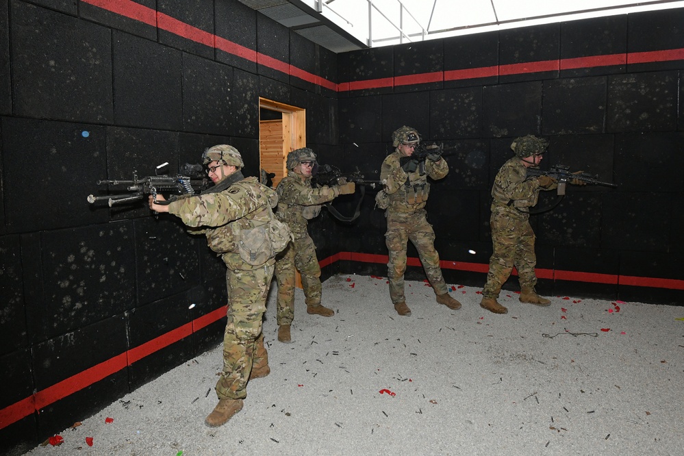 173rd Paratroopers Conduct Shoot House Training