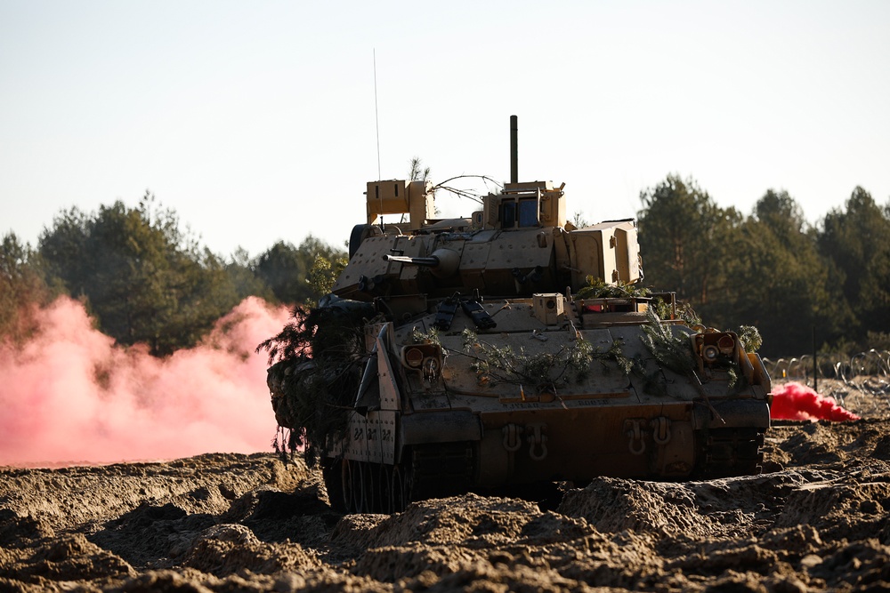 Polish and Conqueror Soldiers conduct Table VI qualification