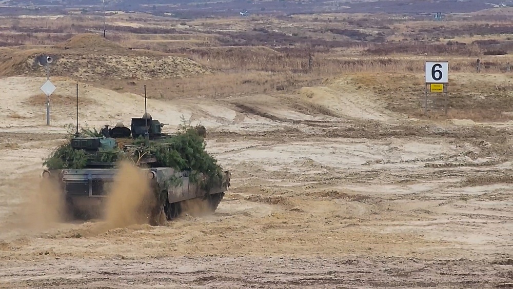 Polish and Conqueror Soldiers conduct Table VI qualification