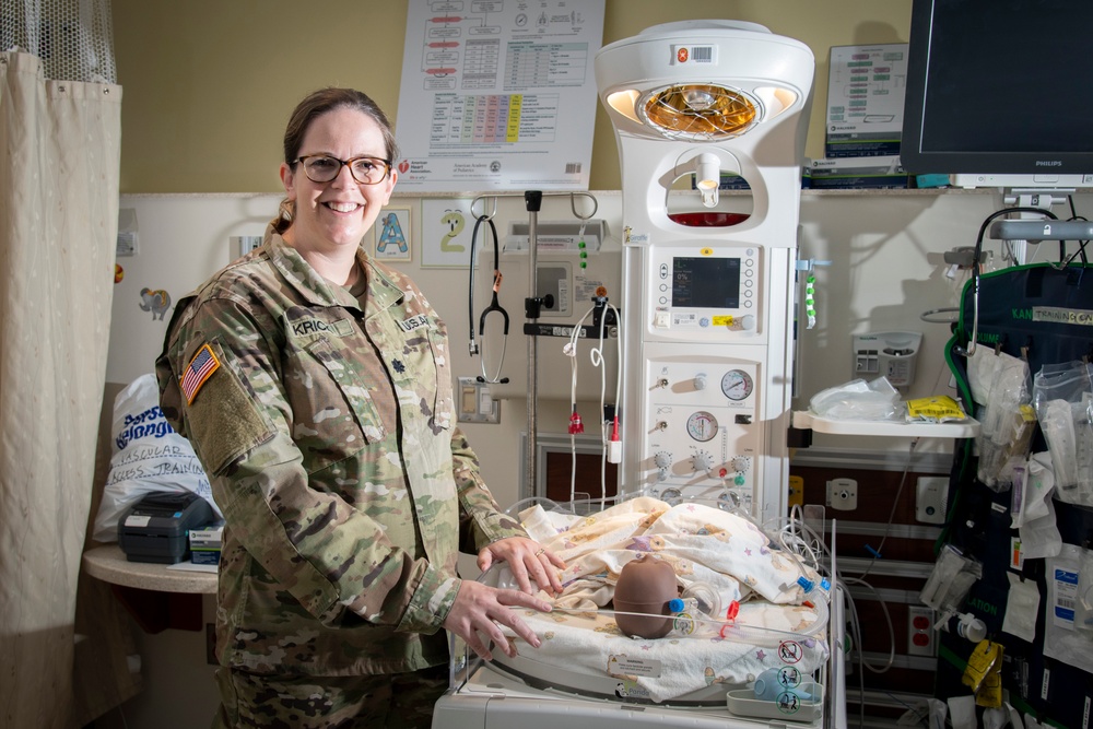 BAMC neonatologist set to receive AMSUS Rising Star Award