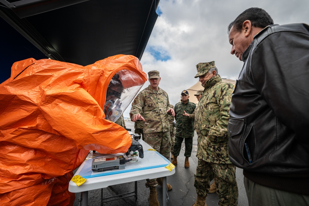 Ecuadorian military leaders visit Kentucky Air Guard Base