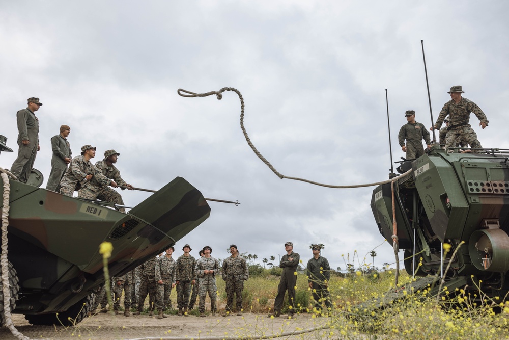 15th MEU Marines Train on ACV Safety