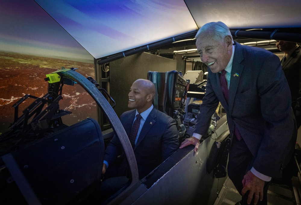 Maryland Governor Moore and U.S. Representative Hoyer visit Navy's largest warfare center